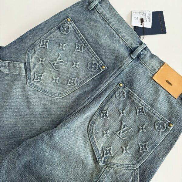 LOUIS VUITTON PANTALONCINO COLOR JEANS - Image 4