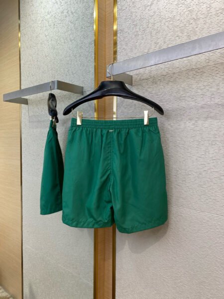 LOUIS VUITTON PANTALONCINO VERDE - Image 5