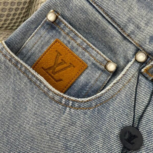 LOUIS VUITTON PANTALONCINO COLOR JEANS - Image 5