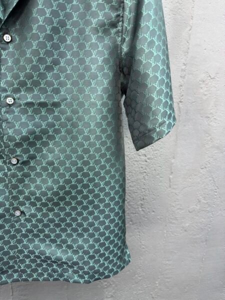 LOUIS VUITTON CAMICIA VERDE - Image 4