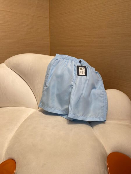 LOUIS VUITTON PANTALONCINO CELESTE - Image 4