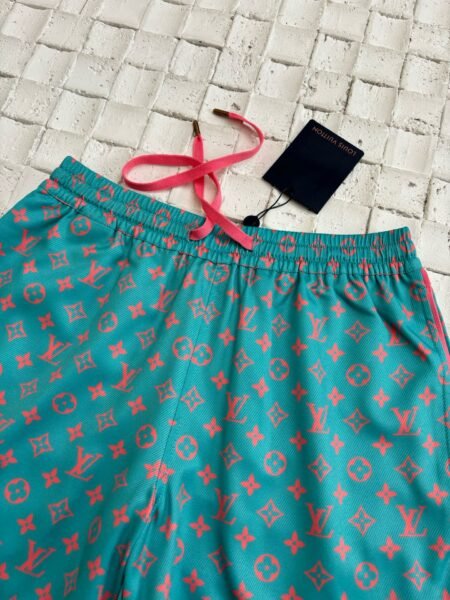 LOUIS VUITTON PANTALONCINO ACQUAMARINA - Image 4