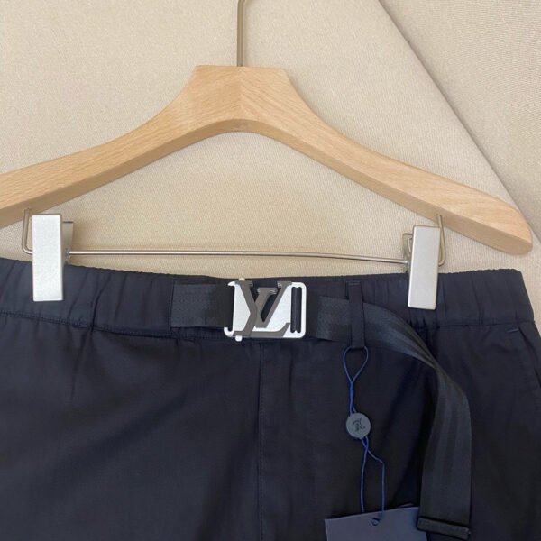 LOUIS VUITTON PANTALONCINO COLOR BLU - Image 4
