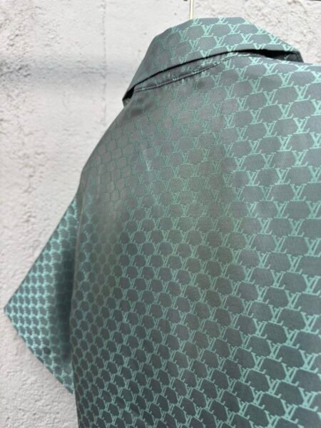 LOUIS VUITTON CAMICIA VERDE - Image 5
