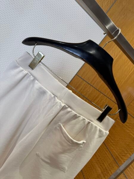 LOUIS VUITTON PANTALONCINO CREMA - Image 6