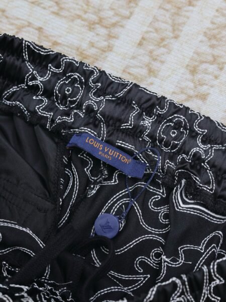 LOUIS VUITTON PANTALONCINO NERO - Image 7