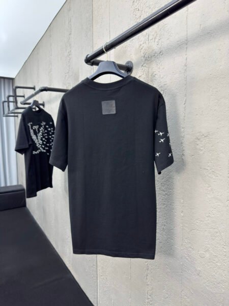 LOUIS VUITTON T SHIRT NERA - Image 9