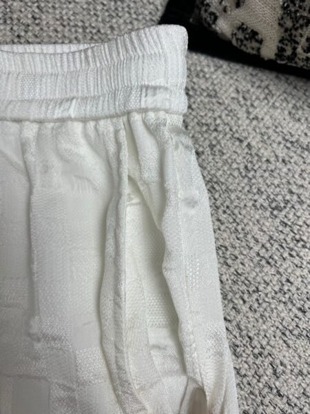 LOUIS VUITTON PANTALONCINO BIANCO - Image 8