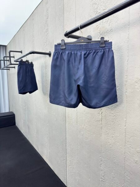 LOUIS VUITTON PANTALONCINO BLU SCURO - Image 11