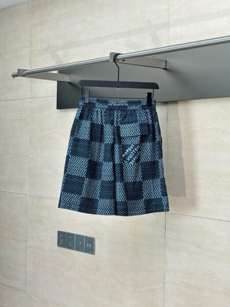 LOUIS VUITTON PANTALONCINO BLU - Image 8