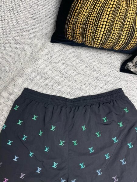 LOUIS VUITTON PANTALONCINO NERO - Image 8