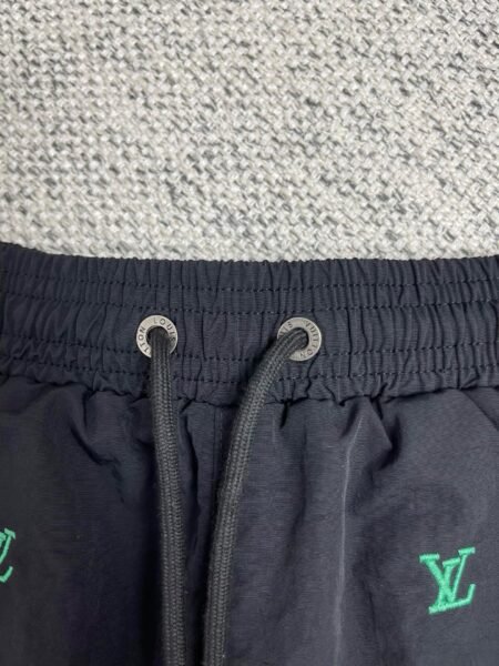 LOUIS VUITTON PANTALONCINO NERO - Image 9
