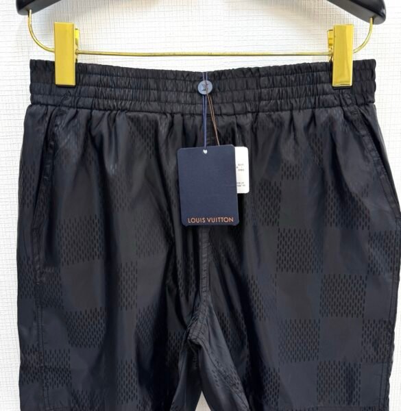 LOUIS VUITTON PANTALONCINO NERO - Image 10