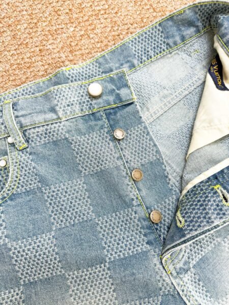 LOUIS VUITTON PANTALONCINO JEANS CHIARO - Image 13