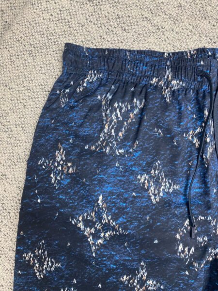 LOUIS VUITTON PANTALONCINO COLOR BLU - Image 9