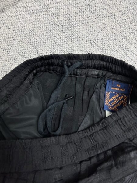 LOUIS VUITTON PANTALONCINO NERO - Image 8