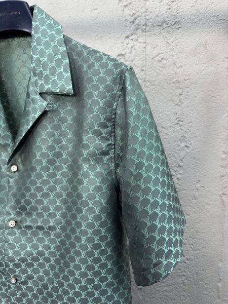 LOUIS VUITTON CAMICIA VERDE - Image 11