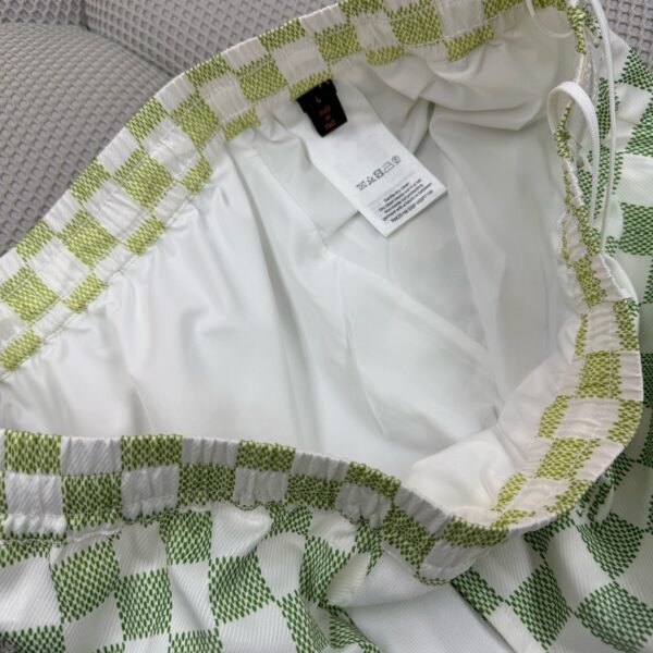 LOUIS VUITTON PANTALONCINO BIANCA - Image 10
