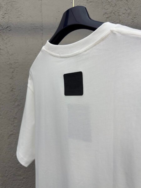 LOUIS VUITTON T SHIRT BIANCA - Image 10