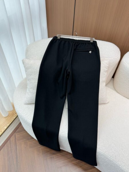 LOUIS VUITTON PANTALONE - Image 4