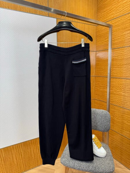 LOUIS VUITTON PANTALONE - Image 2