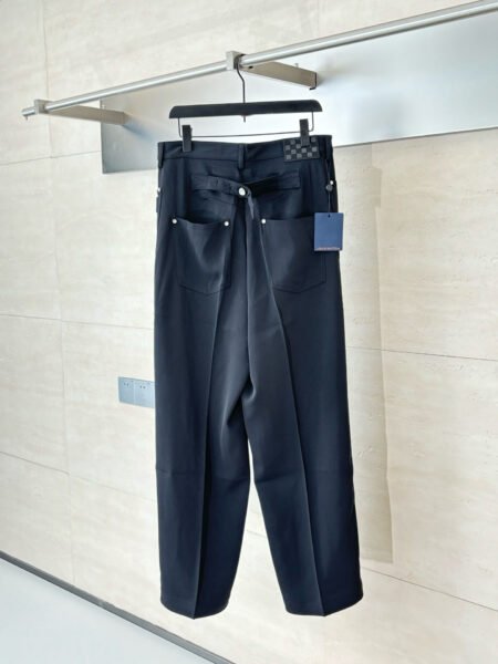 LOUIS VUITTON PANTALONE - Image 11