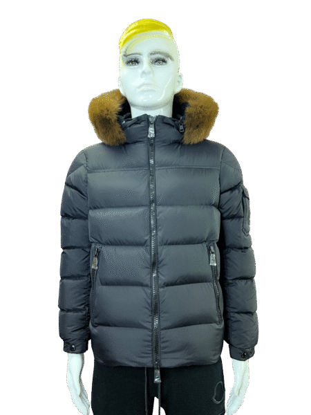 MONCLER GIACCA COLORE NERO