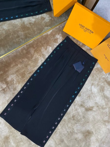 LOUIS VUITTON PANTALONE - Image 9