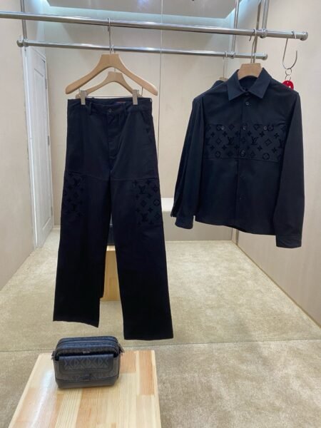 LOUIS VUITTON PANTALONE - Image 9