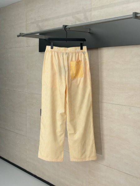 LOUIS VUITTON PANTALONE - Image 2