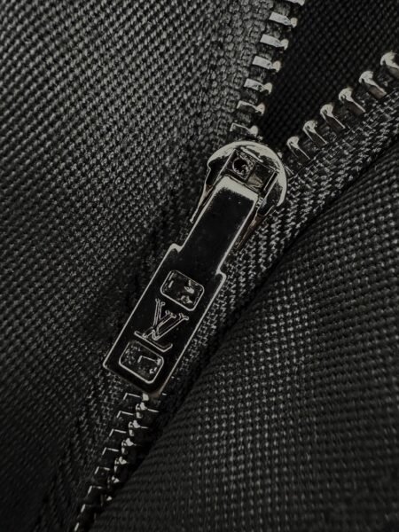 LOUIS VUITTON PANTALONE - Image 11