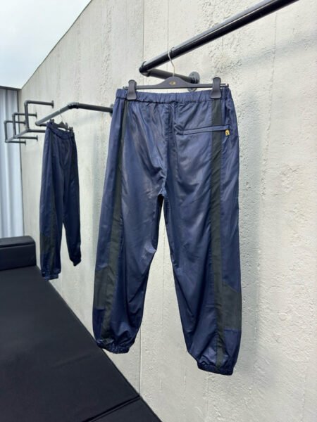 LOUIS VUITTON PANTALONE - Image 10