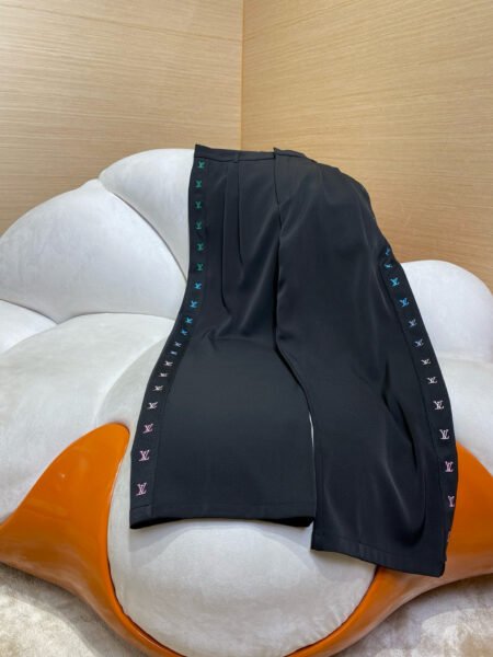 LOUIS VUITTON PANTALONE - Image 6