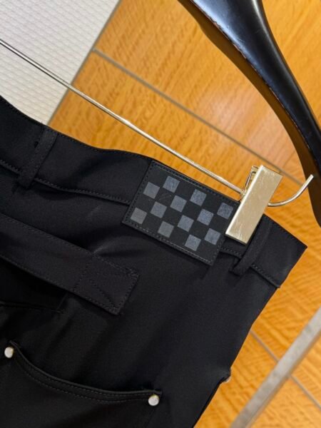 LOUIS VUITTON PANTALONE - Image 6
