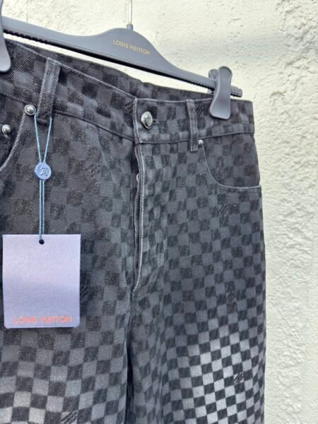 LOUIS VUITTON PANTALONE - Image 4