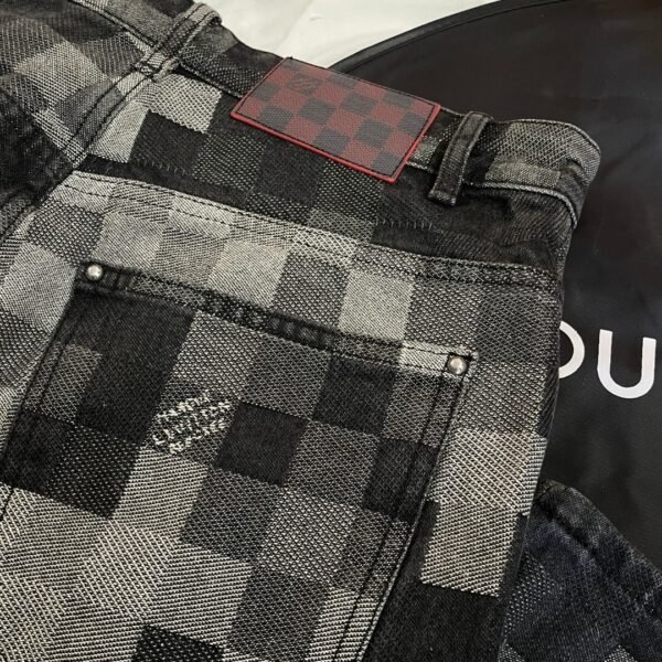 LOUIS VUITTON PANTALONE - Image 11