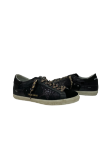 GOLDEN GOOSE SUPER STAR