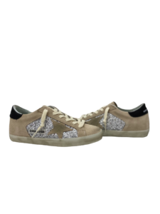 GOLDEN GOOSE SUPER STAR