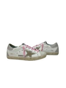 GOLDEN GOOSE SUPER STAR