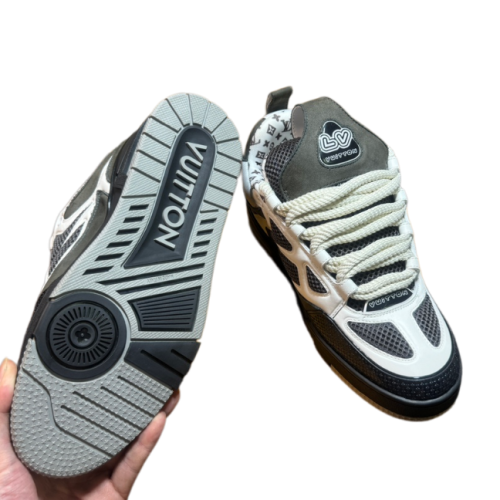 LV SKATE NERE SCAMOSCIATE